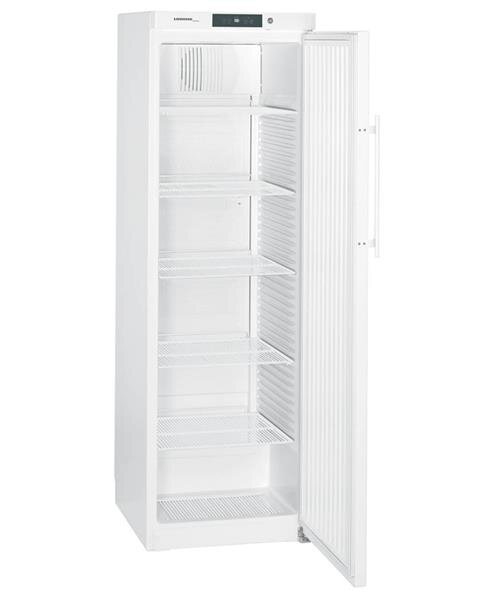 Kühlschrank
Festmaterial kann nur mit gültiger Reservation bezogen werden.

(Ausschliesslich für Getränke! Bei Kühlung von Esswaren übernehmen wir keine Haftung.)