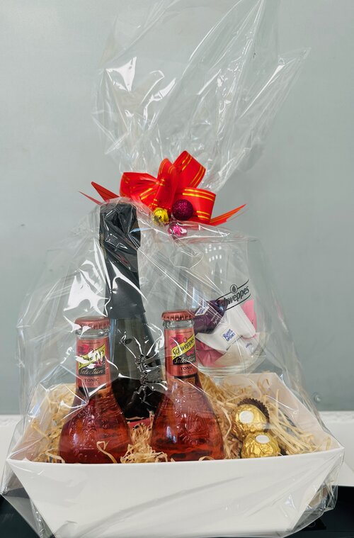 Schweppes Geschenkkorb 