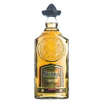 Sierra Tequila Antiguo Añejo braun