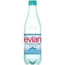 Evian mit Kohlensäure
